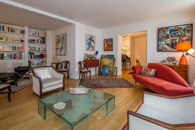 Стоимость квартир в париже фотокаса испания недвижимость